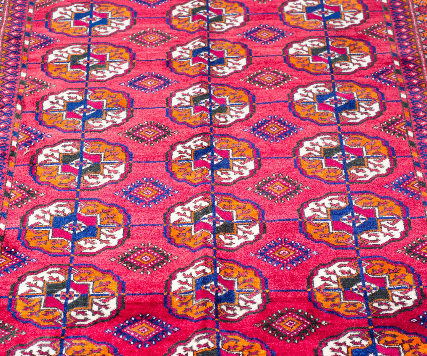 Vintage Turkmen Bukhara Carpet - Hand-Knotted Wool, 20th Century | HANDMADE