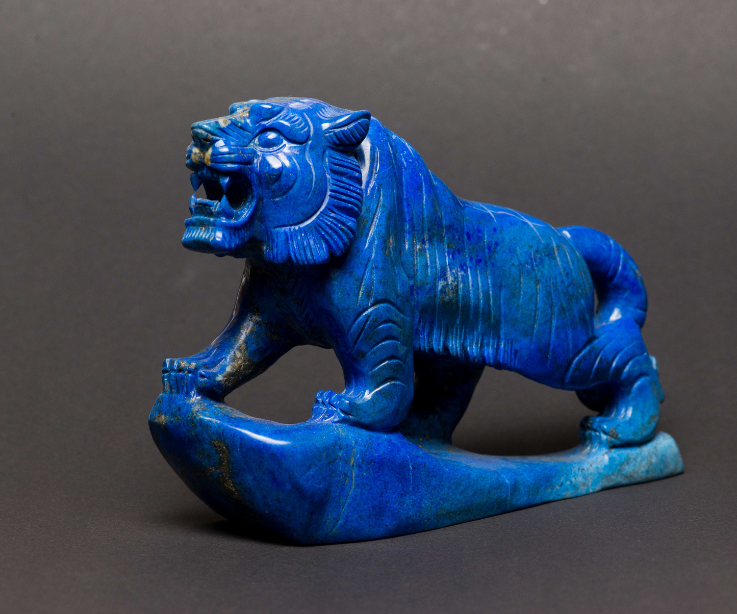 Lapis Lazulli Afghanistan High Quality +++ statue,Lion statue, Lapis lion, Animal statue, Home decor, Lion figurineTiger figurine, King statue,Blue Lion,Gem Stone Lion