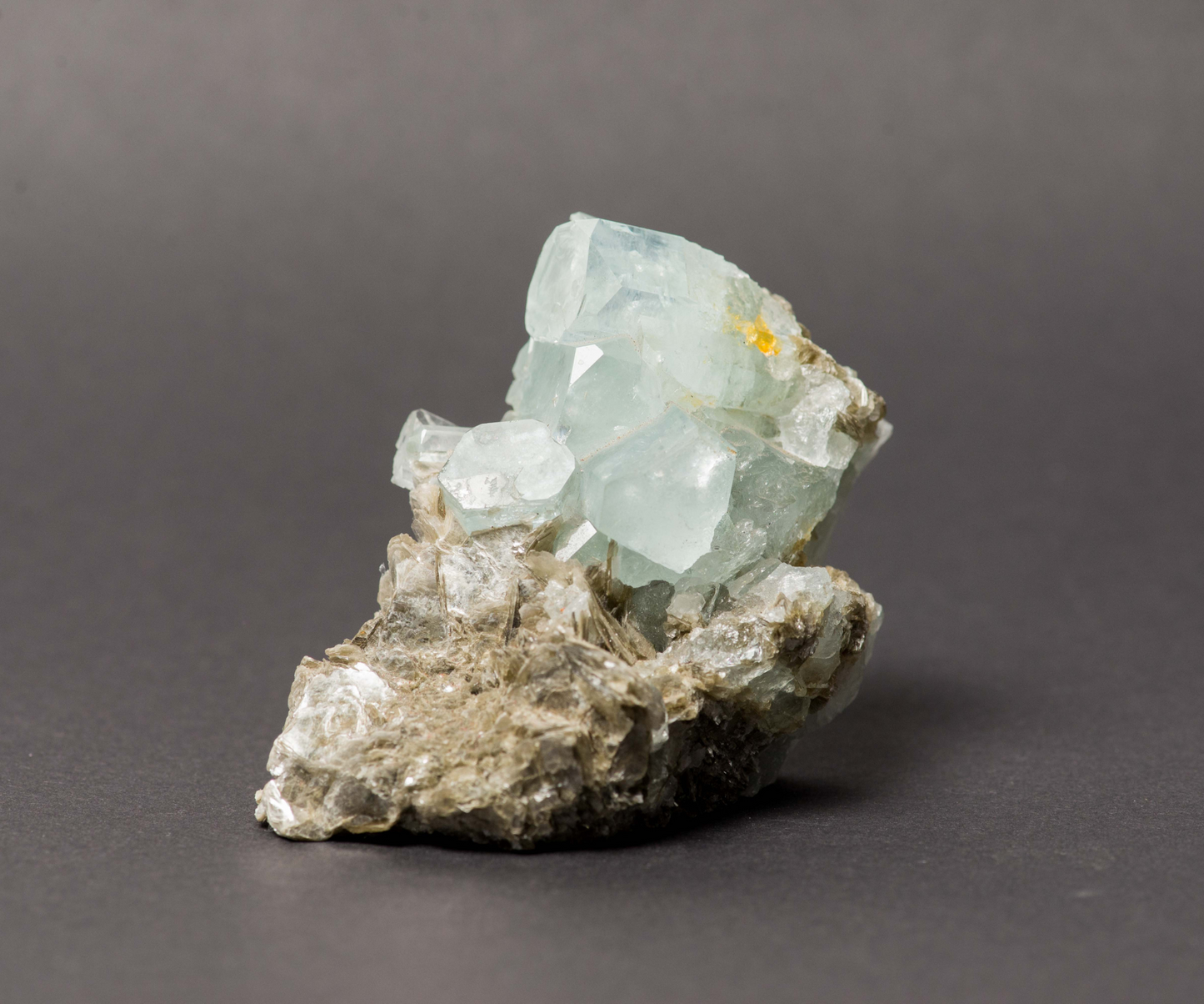 Natural Sky Blue Color Aquamarine with Mica, Aquamarine Crystal, Raw Mineral, Aquamarine Specimen - 288 gr