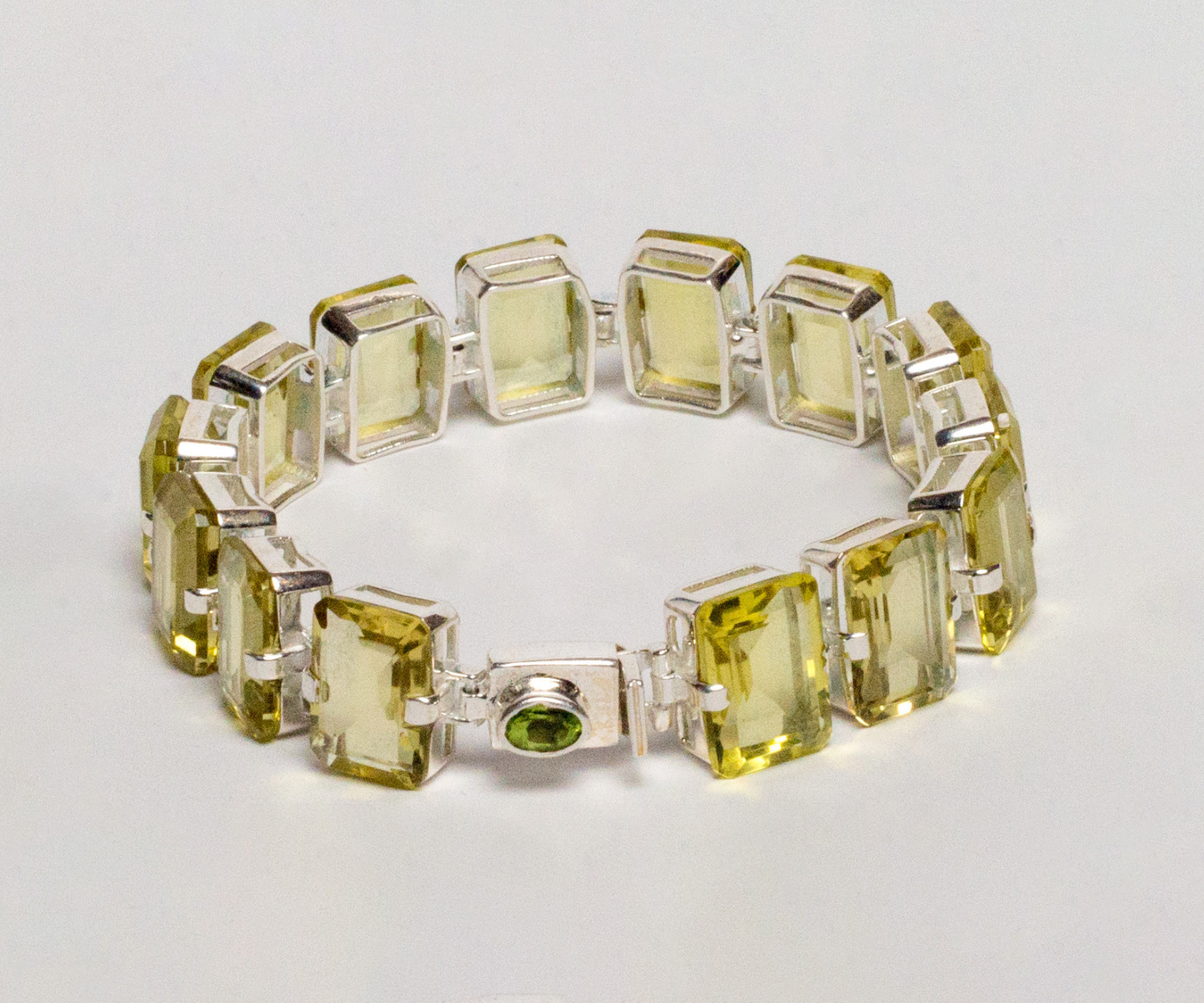 Beautiful peridot bracelet,green gemstone bracelet,925 sterling silver bracelet