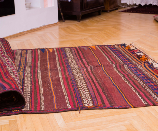 Handcrafted Kilim from Central Afghanistan - Hand-Knotted & Hand-Woven, 372x145 cm