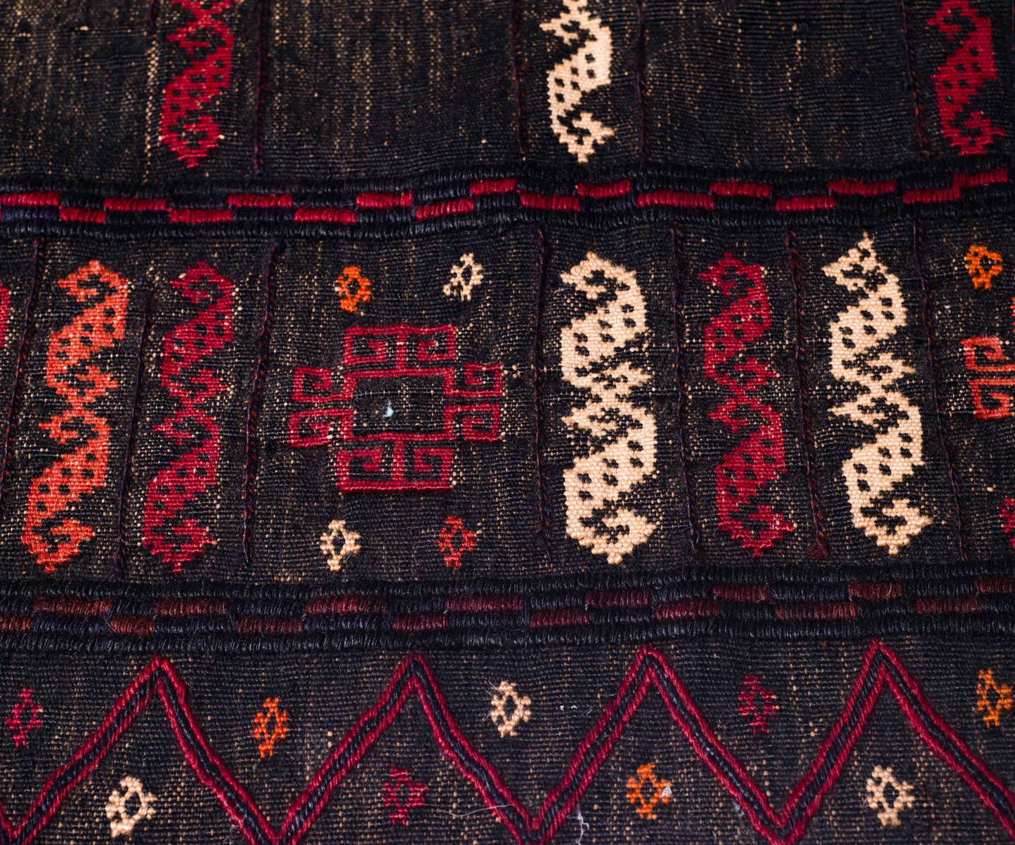 Unique Beluch Soffrai/Rukusi Rug - Finely Hand-Woven & Embroidered